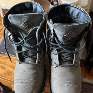 Kamik mens boots. Winter